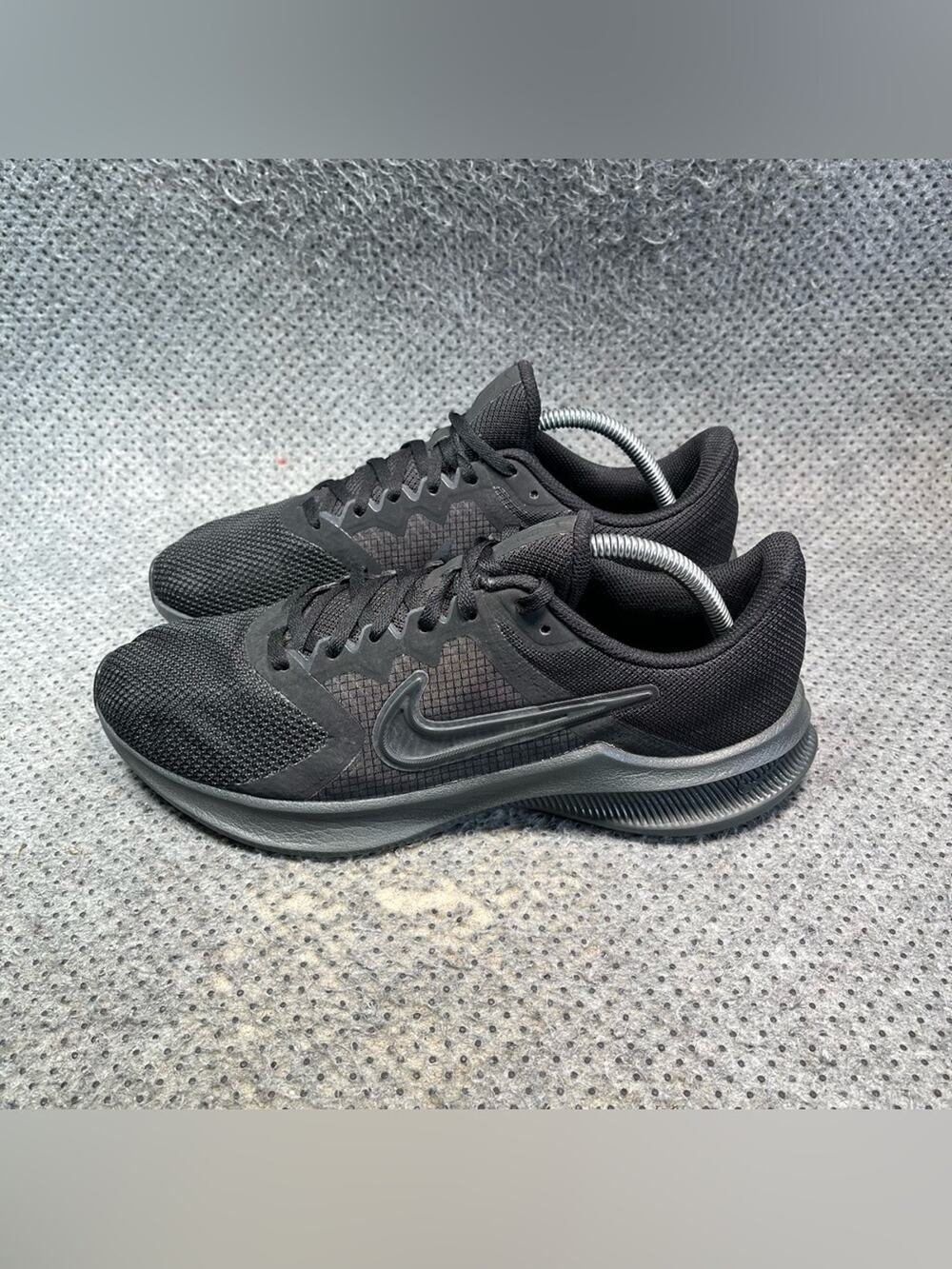 Nike Downshifter 11 Black Running Shoes Size 10 Women’s